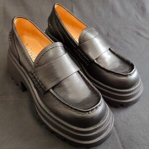 NIB ♡ Naked Wolfe ♡ Swish Platform Loafer in Black